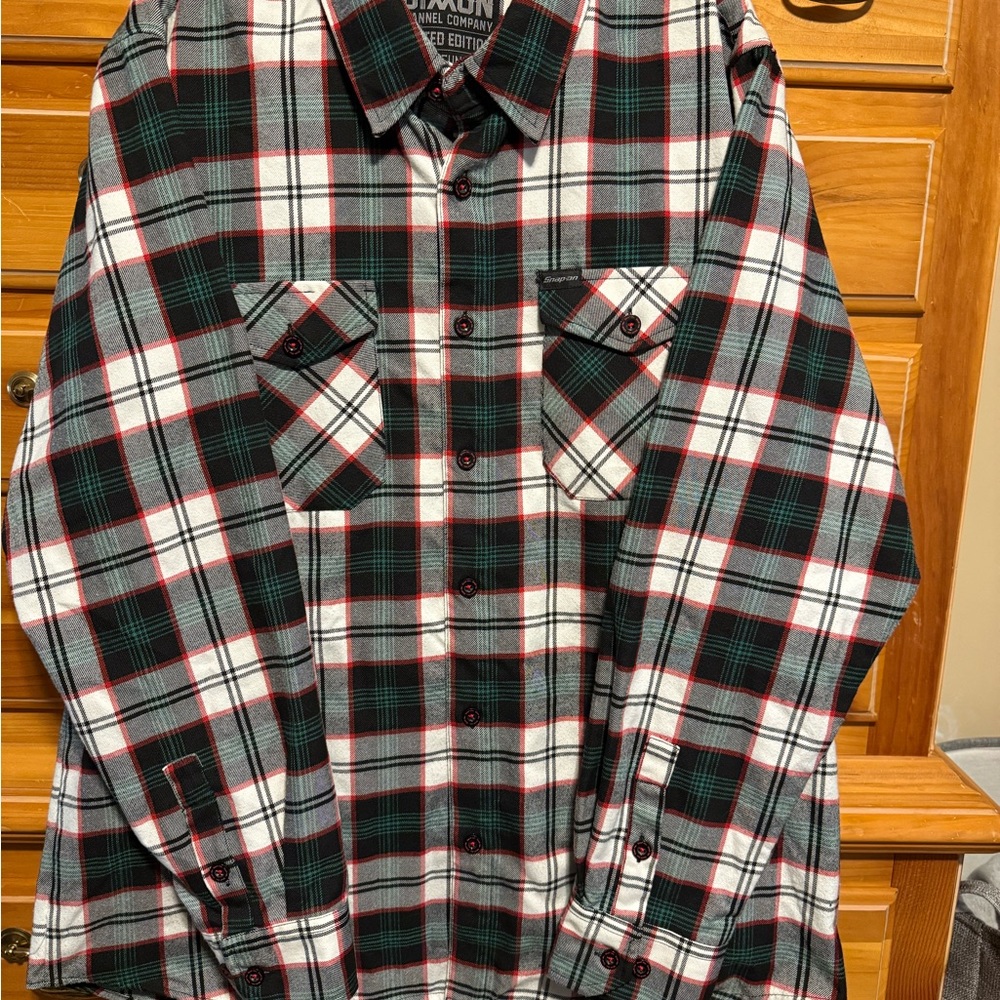 DIXXON Collab- SNAP-ON “CHRISTMAS DEEBO” Men’s XL Grn/Red/Wht/Blk
